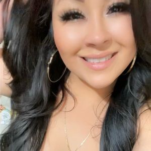 Meet your Posher, Domanique